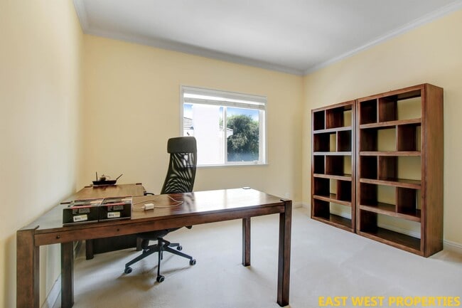Building Photo - 58 S Altadena Dr