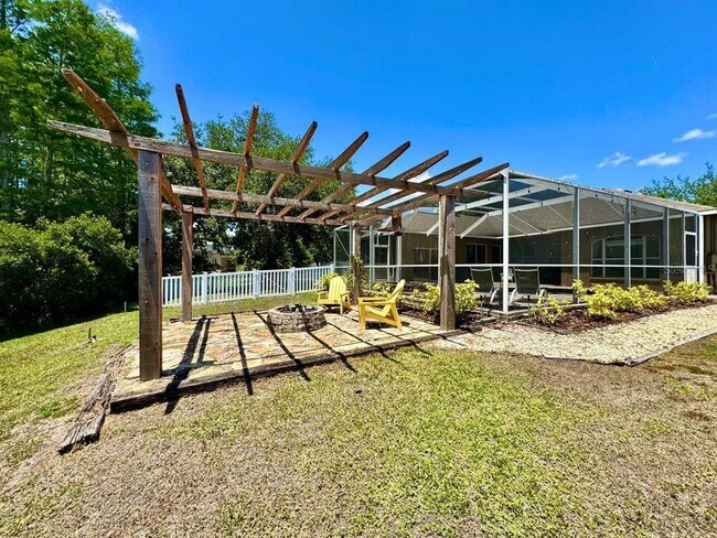 Building Photo - 16934 Melissa Ann Dr