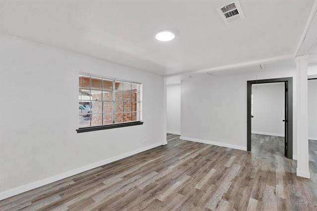 Building Photo - 5908 Emerson Dr