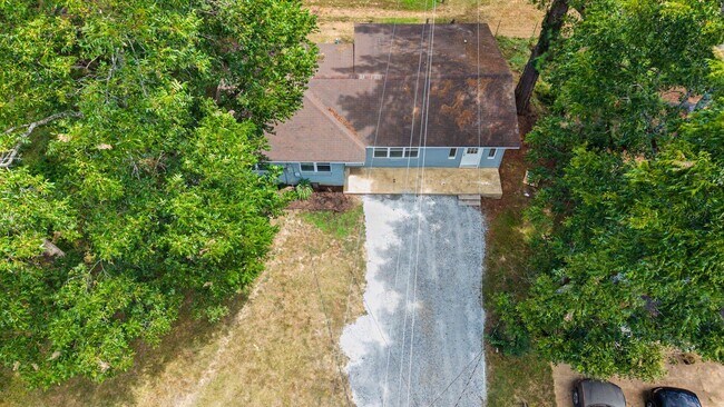 Building Photo - 246 Anderson Rd