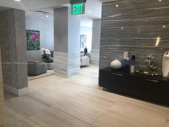 Building Photo - 2301 S Ocean Dr