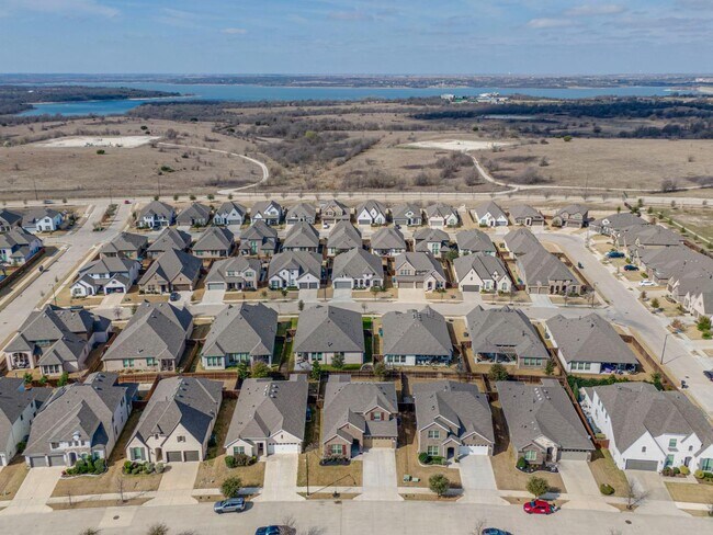 Building Photo - 7412 Winterbloom Wy