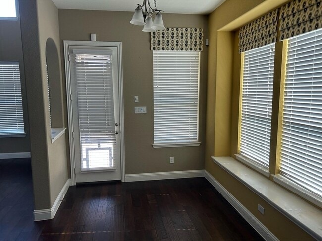 Building Photo - 2721 Hammock Lake Dr