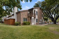 Building Photo - 14151 Montfort Dr