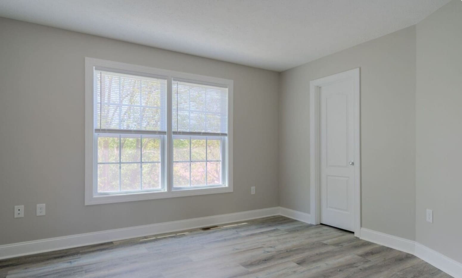 Building Photo - 335 Twisted Oak Dr NW