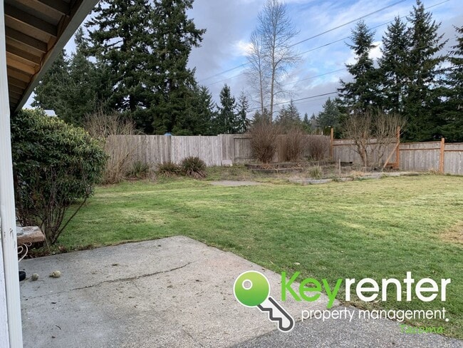 Building Photo - Beautiful 3Bed/2Bath Puyallup House!