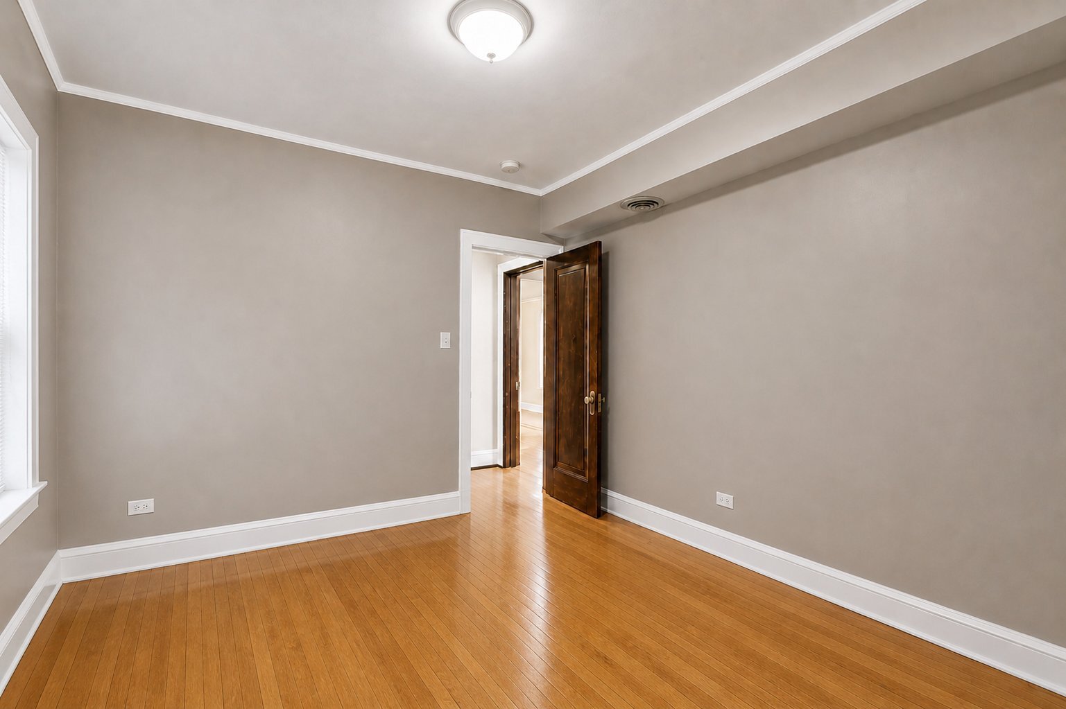Building Photo - 727 Dobson St