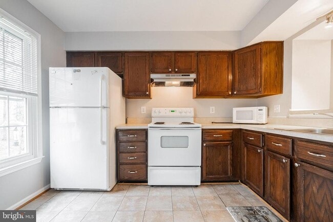 Building Photo - 8525 Gambel Oak Dr