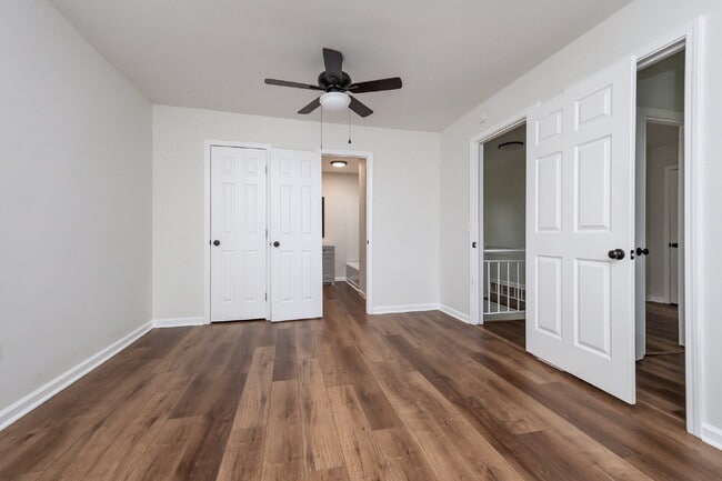 Building Photo - Beautiful 3 Bedroom, 2.5 Bath Home Tucked Away on Cul-de-Sac $1,825/mo rent