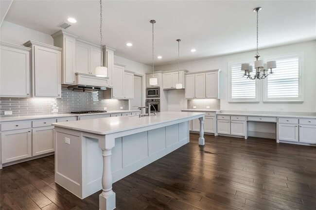 Building Photo - 2006 Pear Tree Dr