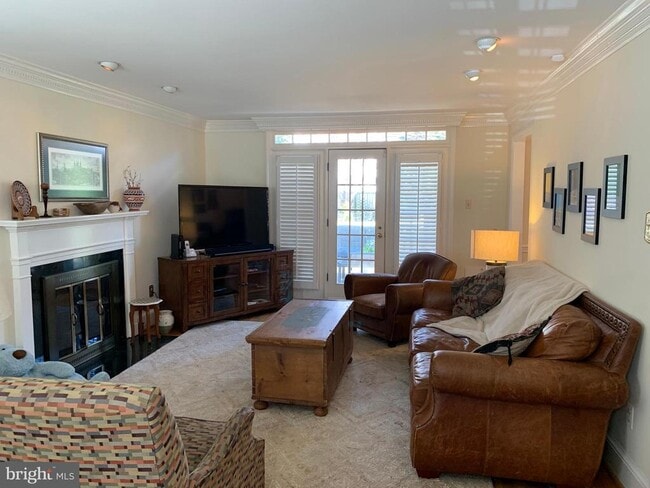 Building Photo - 1317 19th Rd S