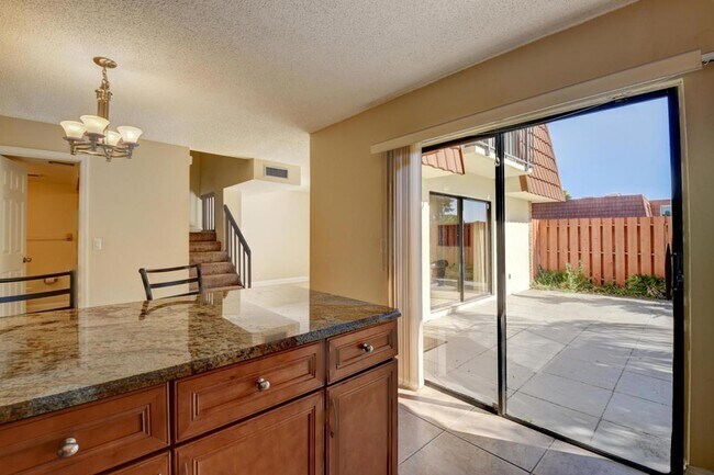 Building Photo - 3409 Spanish Wells Dr