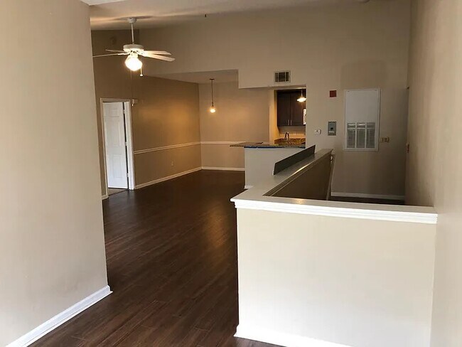 Building Photo - 14316 Fredricksburg Dr