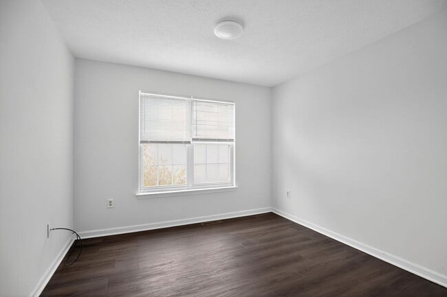 Building Photo - 47758 Devin Cir