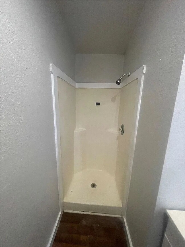 Building Photo - "Charming 1-Bed Gem in San Marcos: Cozy 700 sq ft Haven on West McCarty Lane!"