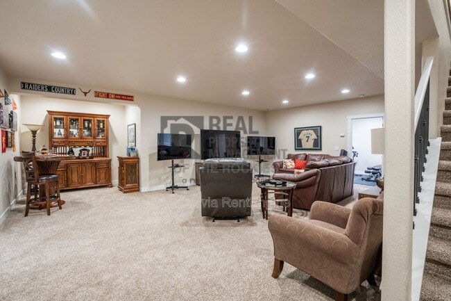 Building Photo - 3806 Edison Ave