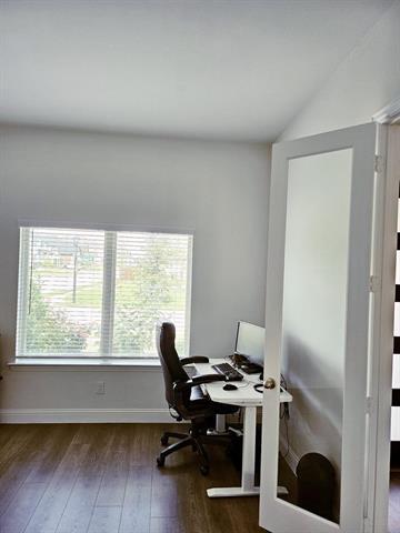 Building Photo - 204 Hardwood Trl