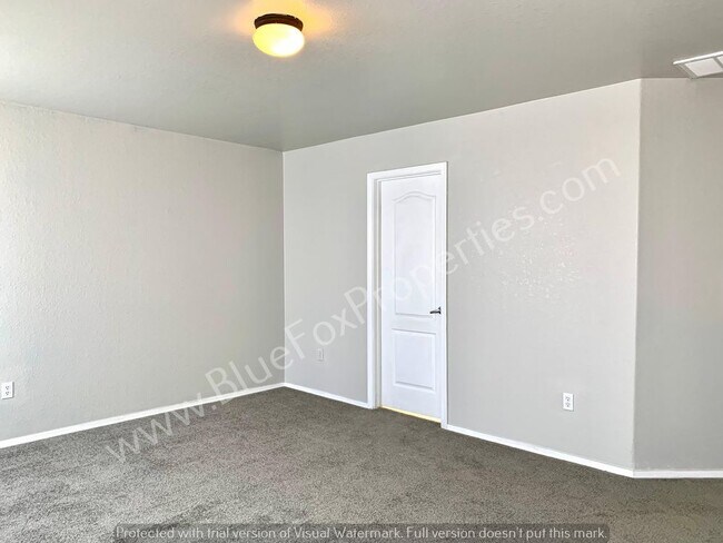 Building Photo - 475 W Calle La Bolita