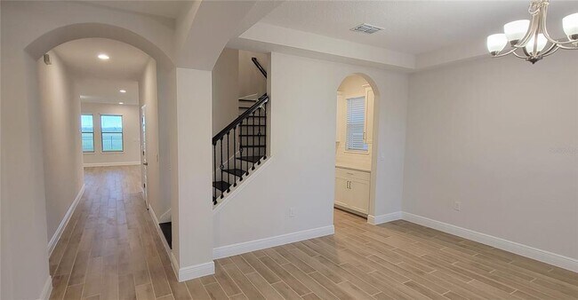 Building Photo - 16731 Oakboro St