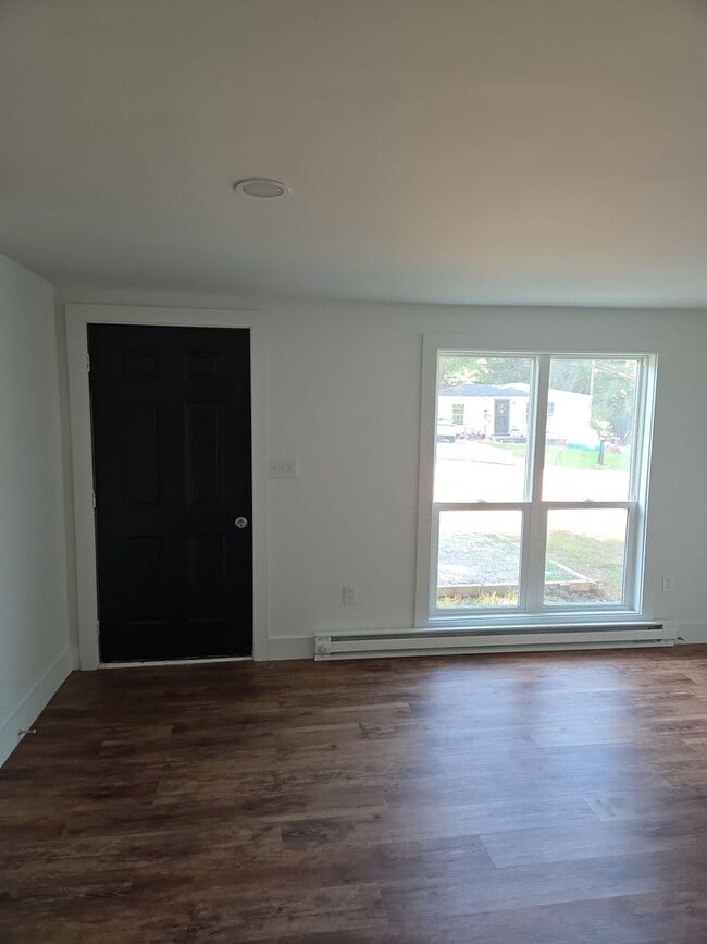 Building Photo - Newly remodeled home is located in Lancaster, SC 29720.
