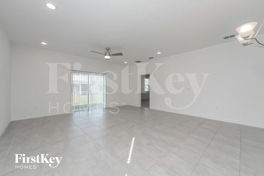 Building Photo - 1246 Ponca Rd