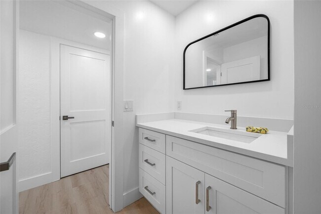 Building Photo - 7930 Causeway Blvd S