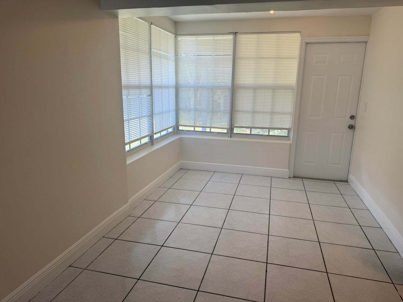 Building Photo - 5698 Gramercy Dr