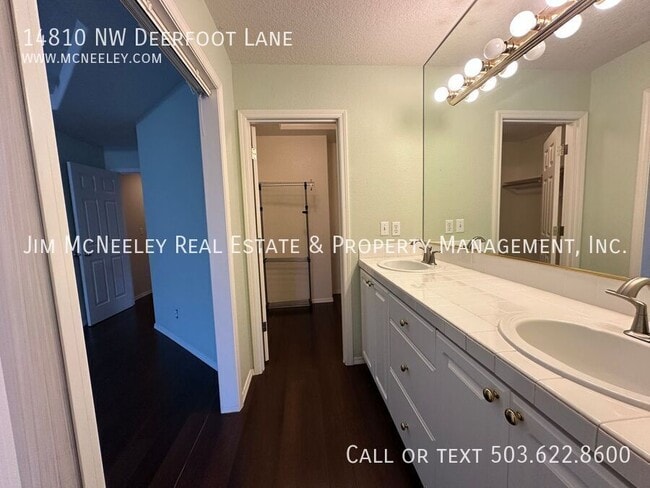 Building Photo - 14810 NW Deerfoot Ln