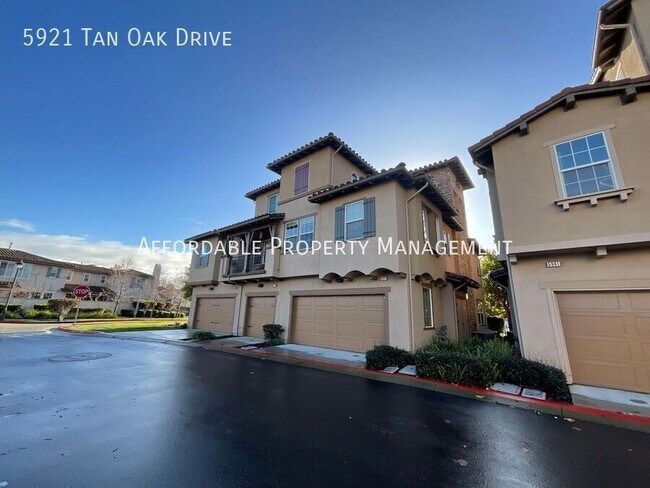 Building Photo - 5921 Tan Oak Dr