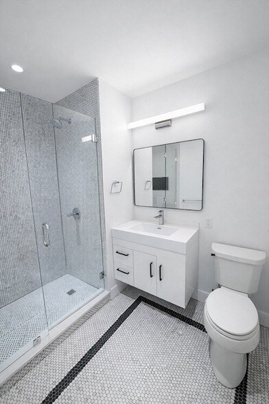 Building Photo - 1121 Dorchester Ave