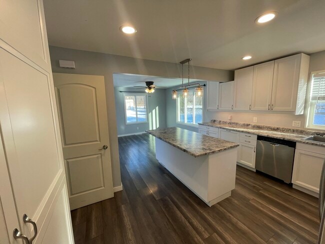 Building Photo - 8380 Huron River Dr