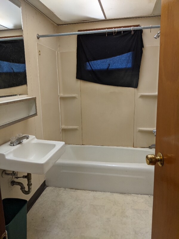 Building Photo - 76 Liberty St