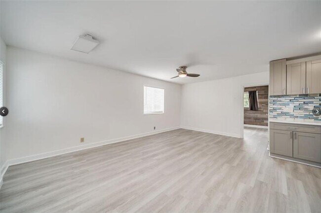 Building Photo - 1814 E Oakland Park Blvd