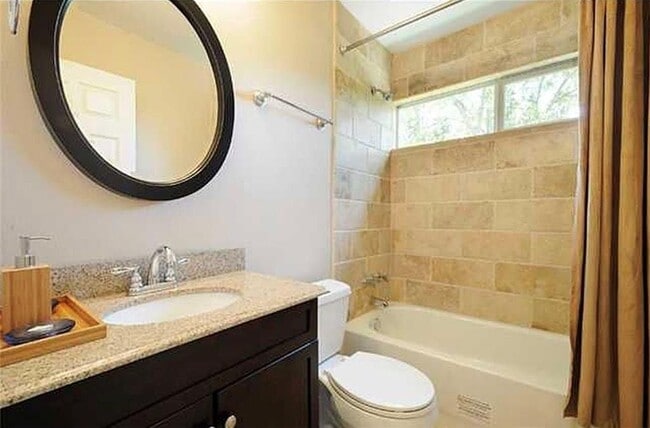 Building Photo - 6812 Syracuse Cove
