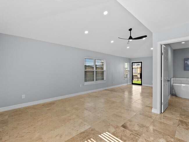 Building Photo - 107 Cedar Ln