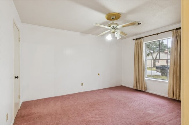 Building Photo - 2303 Kipling St