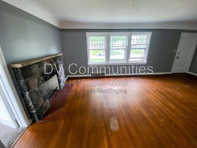 Building Photo - 1504 Sherbrook Rd