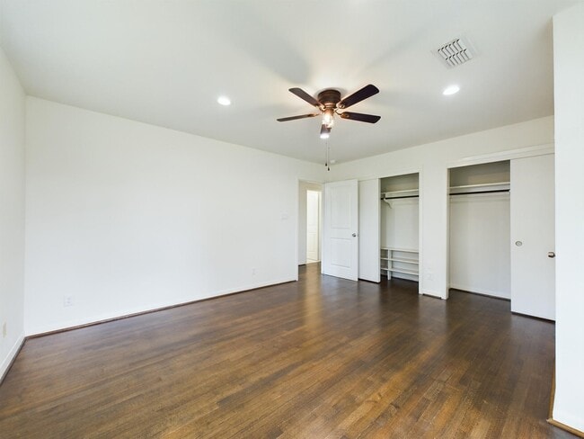 Building Photo - 2231 Latexo Dr