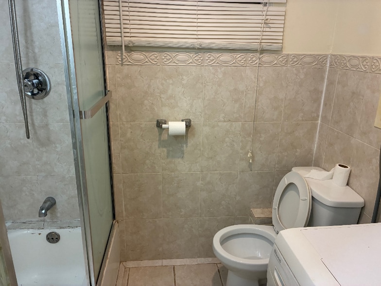 Building Photo - 22 Mountain Way