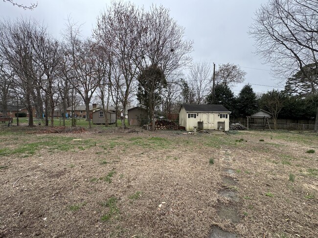 Building Photo - 1032 Belmorrow Dr