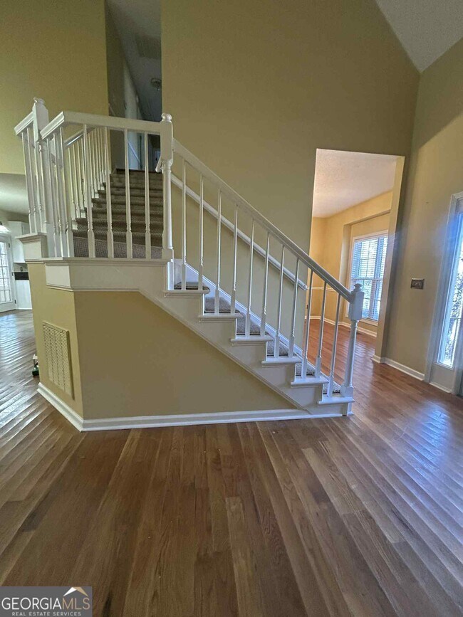 Building Photo - 128 Ashton Dr