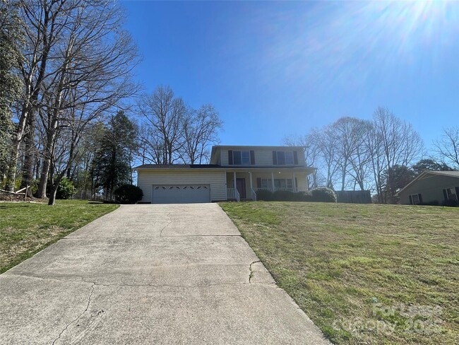 Building Photo - 6160 Timberlane Terrace