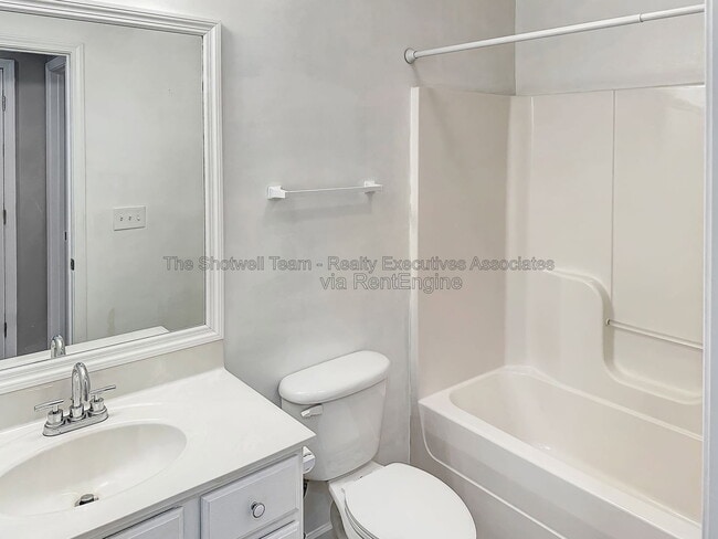Building Photo - 4130 Oakstone Ln