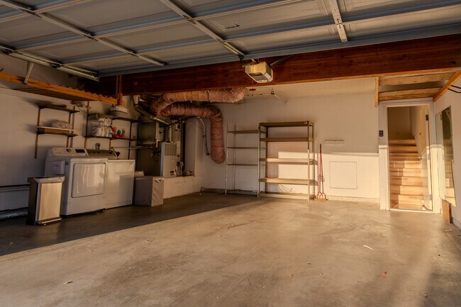 Building Photo - 21535 Erwin St