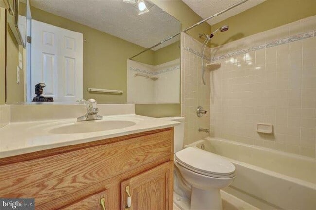Building Photo - 12246 Westwood Hills Dr