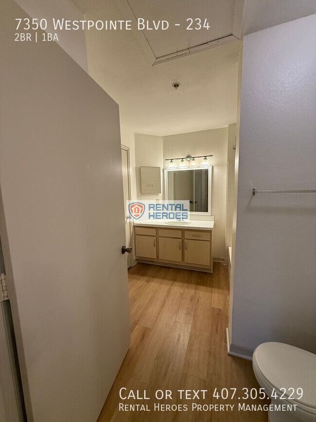 Building Photo - 7350 Westpointe Blvd