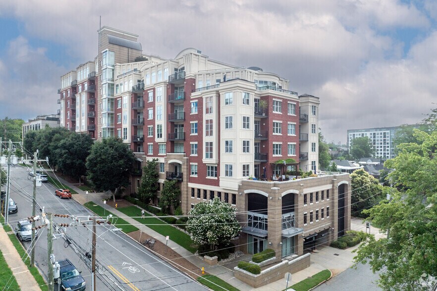 Building Photo - 618 N Boylan Ave