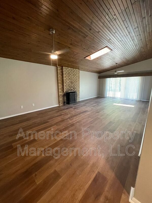 Building Photo - 7217 E 55th Pl