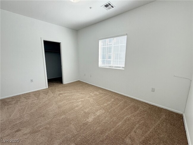 Building Photo - 5975 Barbosa Dr