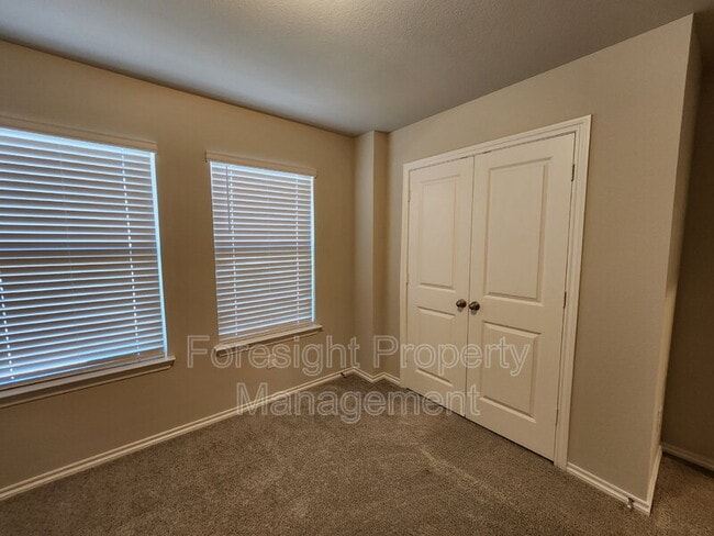 Building Photo - 538 Concho St